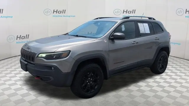 Preowned 2019 Jeep Cherokee Trailhawk for Sale