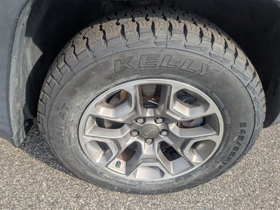 Photo of a 2020 Jeep Cherokee 4X4 Trailhawk 4DR SUV for sale