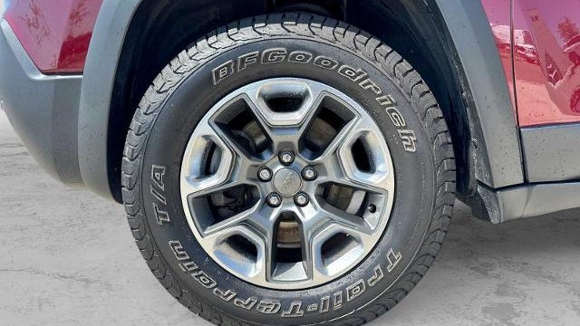 2019 Jeep Cherokee Trailhawk