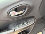 2019 Cherokee Thumbnail 13