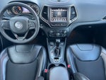 2021 Cherokee Thumbnail 10