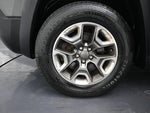 2019 Cherokee Thumbnail 30