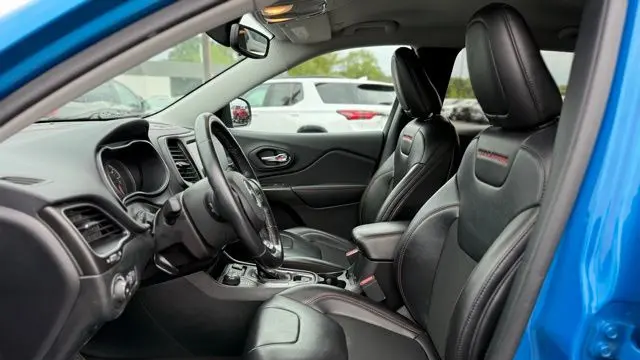 2020 Jeep Cherokee Trailhawk