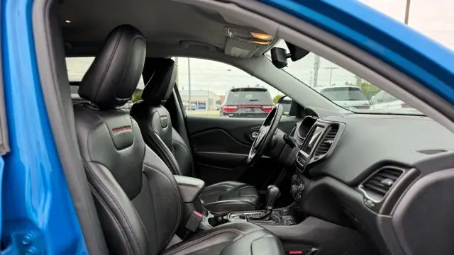 2020 Jeep Cherokee Trailhawk