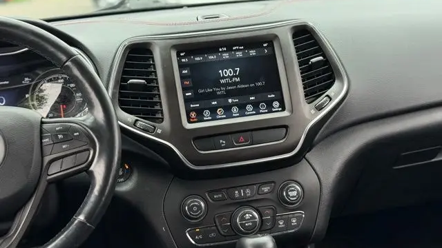 2020 Jeep Cherokee Trailhawk