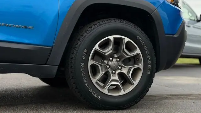 2020 Jeep Cherokee Trailhawk