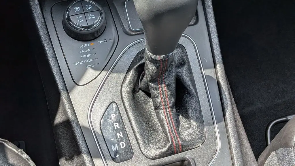 2020 Jeep Cherokee Trailhawk