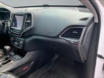 2020 Cherokee Thumbnail 26