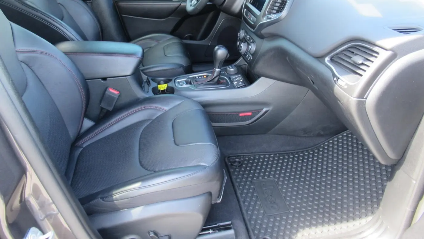 2022 Jeep Cherokee Trailhawk