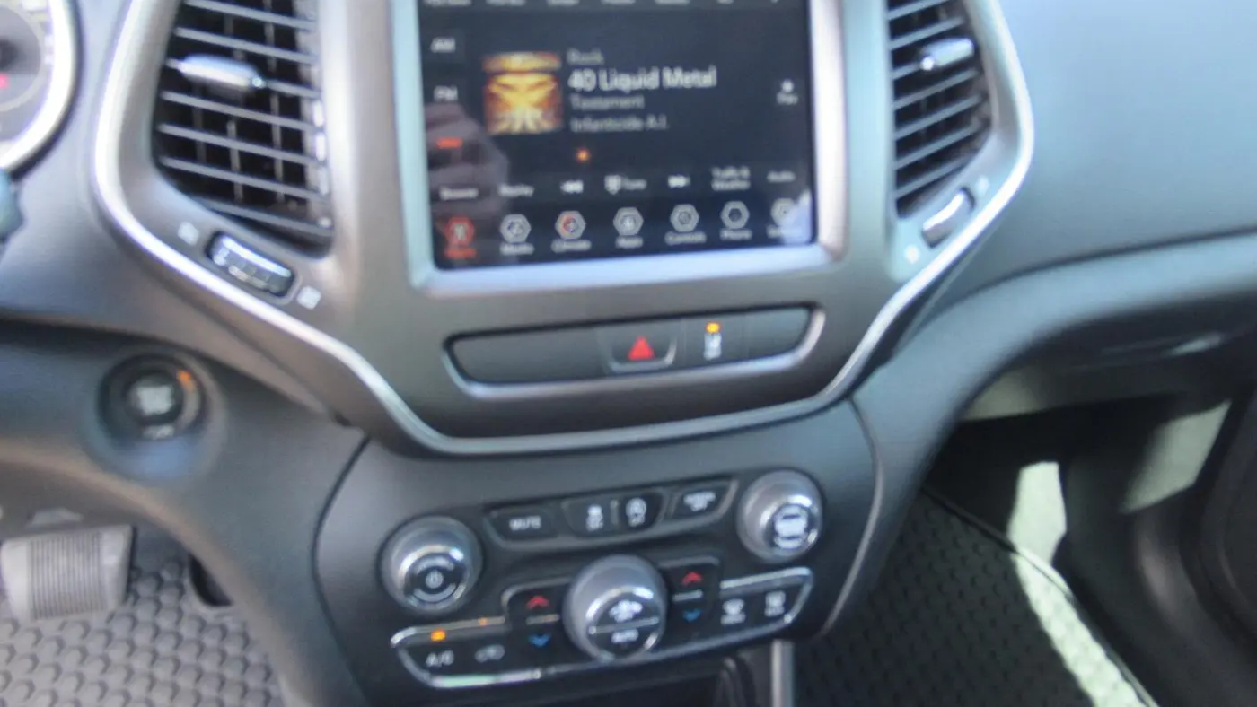 2022 Jeep Cherokee Trailhawk