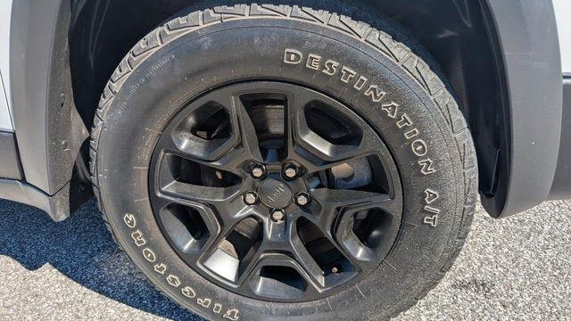 2019 Jeep Cherokee Trailhawk