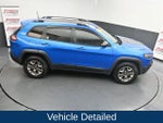 2019 Cherokee Thumbnail 20