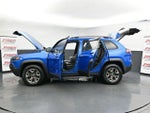 2019 Cherokee Thumbnail 32