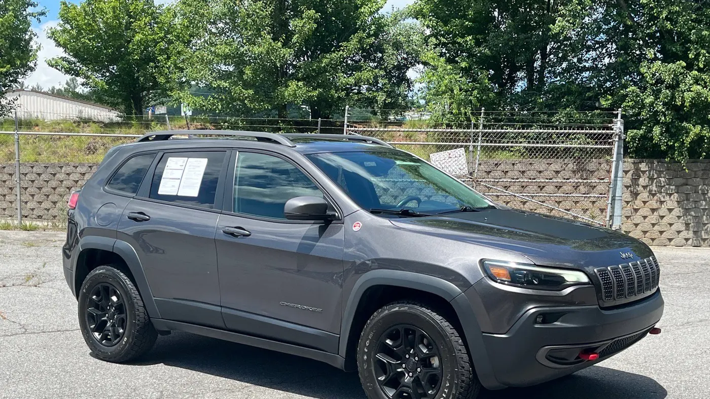 Preowned 2019 Jeep Cherokee Trailhawk for Sale