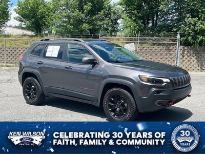 Photo of a 2019 Jeep Cherokee 4X4 Trailhawk 4DR SUV for sale