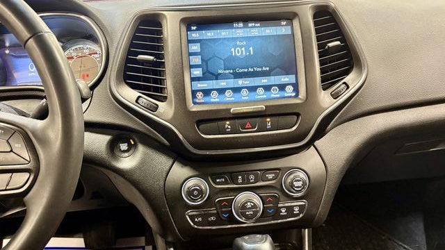 2022 Jeep Cherokee Trailhawk