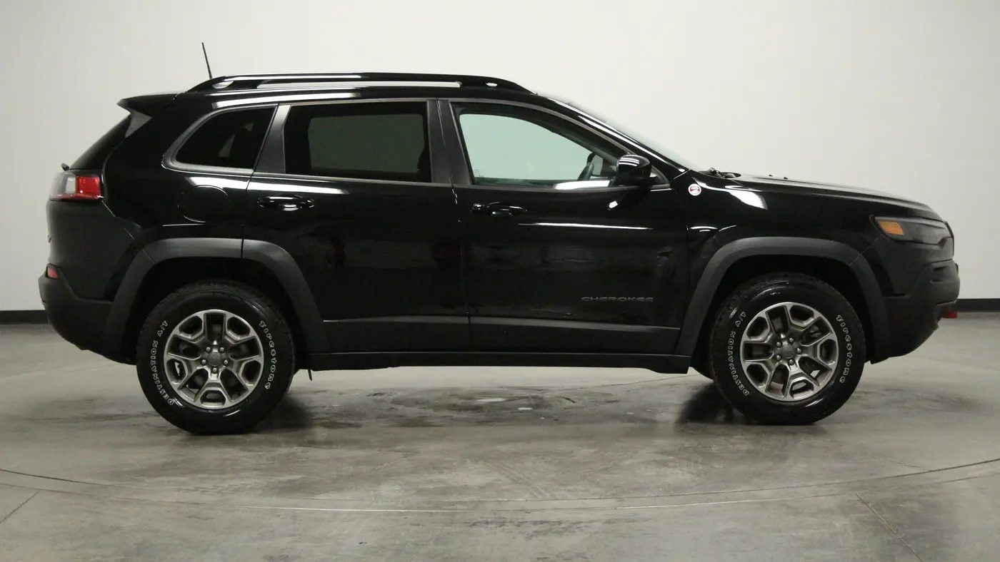 2022 Jeep Cherokee Trailhawk