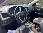 2014 Cherokee Thumbnail 16
