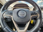 2015 Cherokee Thumbnail 16
