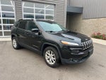 2016 Cherokee Thumbnail 3