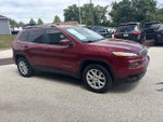 2016 Cherokee Thumbnail 17