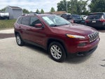 2016 Cherokee Thumbnail 16