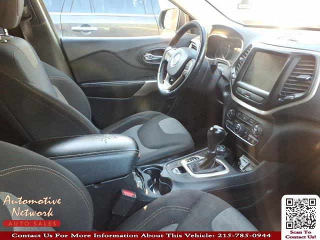 2018 Jeep Cherokee - $10,999