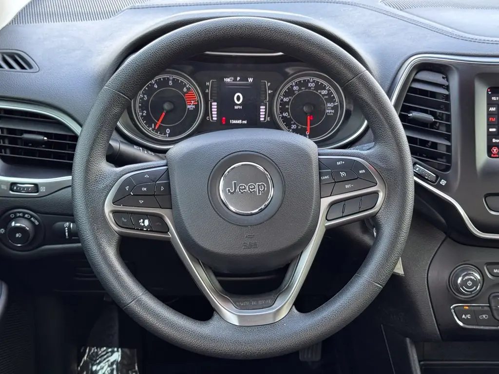 2019 Jeep Cherokee - $11,898
