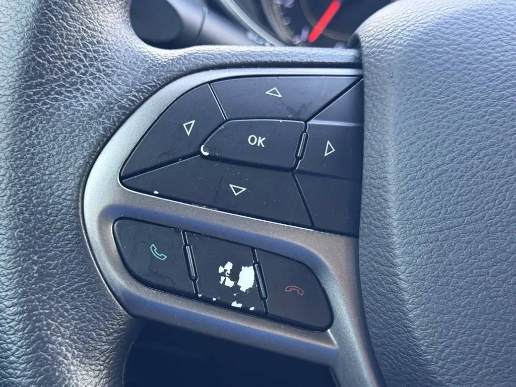 2019 Jeep Cherokee - $11,898
