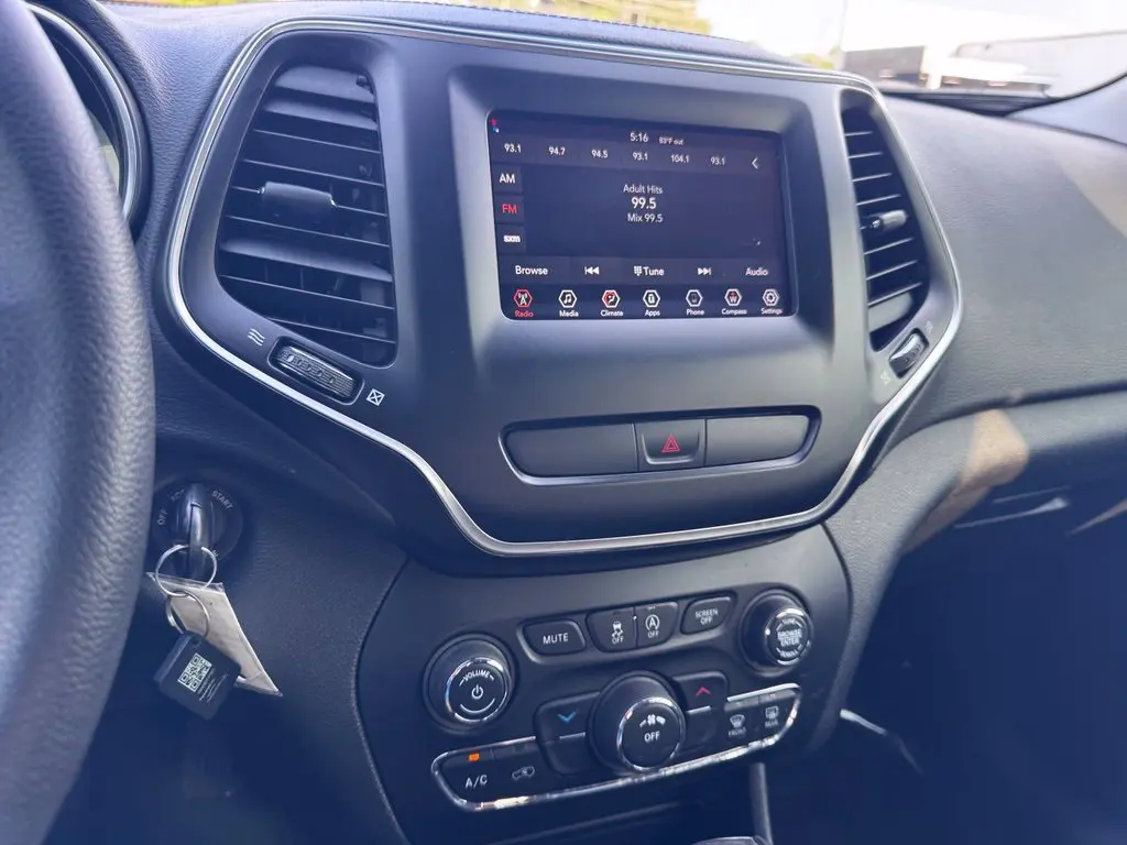 2019 Jeep Cherokee - $11,898