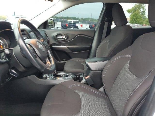 2020 Jeep Cherokee - $18,900