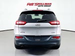 2016 Cherokee Thumbnail 6