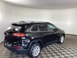 2017 Cherokee Thumbnail 2