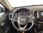 2017 Cherokee Thumbnail 18