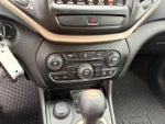 2017 Cherokee Thumbnail 29