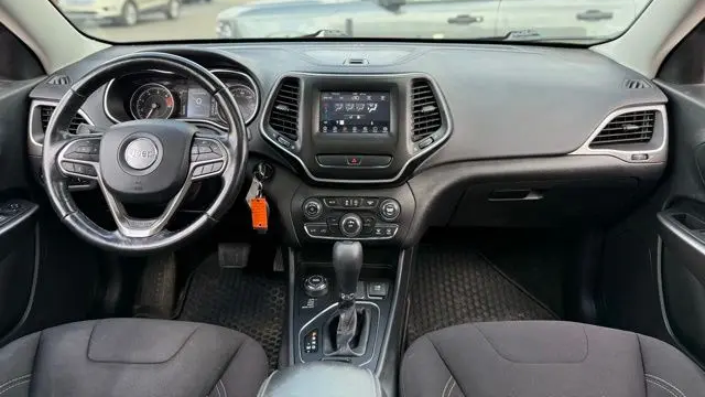 2020 Jeep Cherokee Latitude