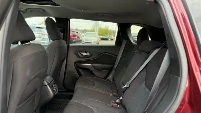 2020 Jeep Cherokee Latitude