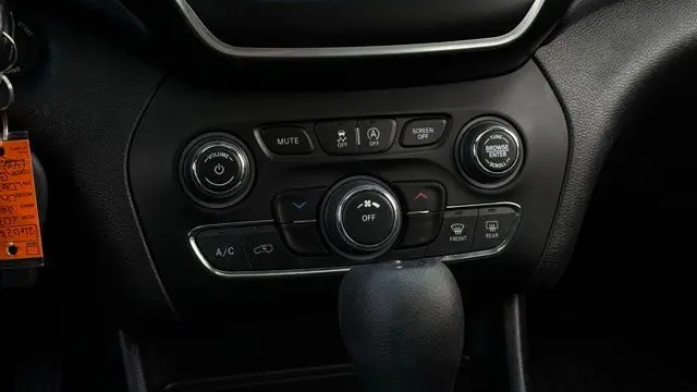 2020 Jeep Cherokee Latitude