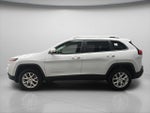 2016 Cherokee Thumbnail 3