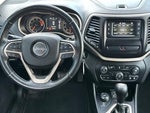 2016 Cherokee Thumbnail 14
