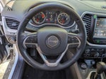 2017 Cherokee Thumbnail 17