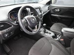 2019 Cherokee Thumbnail 18