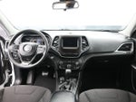 2019 Cherokee Thumbnail 28