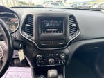 2019 Cherokee Thumbnail 16