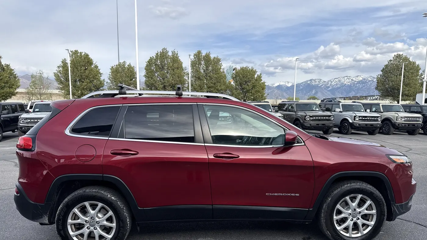 2017 Jeep Cherokee 75th Anniversary