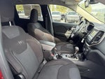 2017 Cherokee Thumbnail 27