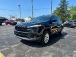 2017 Cherokee Thumbnail 6