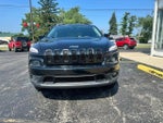 2017 Cherokee Thumbnail 3