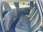 2017 Cherokee Thumbnail 17