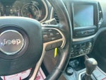 2017 Cherokee Thumbnail 22